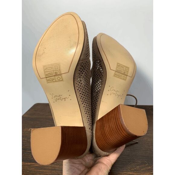 Crown Vintage Women Eralicia Peep Toe Heeled Bootie Lace Up Back Zip Taupe US 9 - Picture 4 of 7